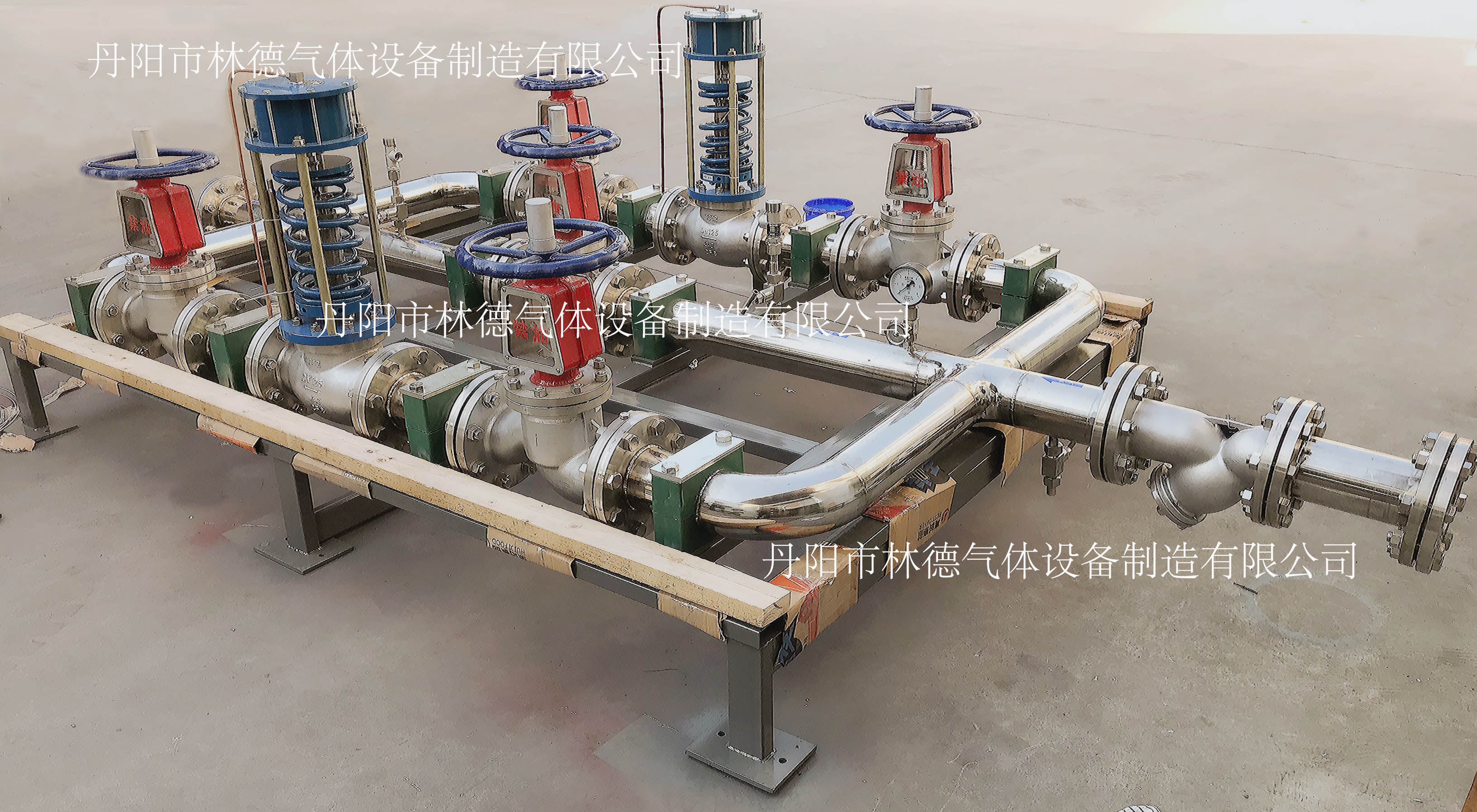 ˫·��ѹװ��